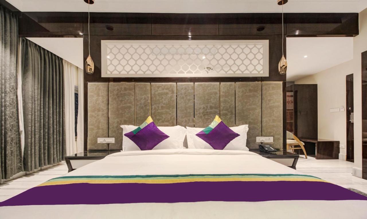 Treebo Premium Tahoora International Hotel Kolkata Exterior photo