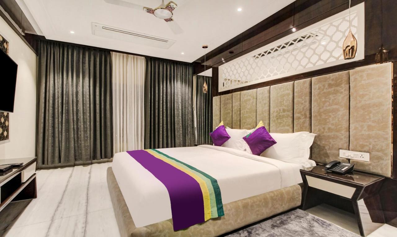 Treebo Premium Tahoora International Hotel Kolkata Exterior photo