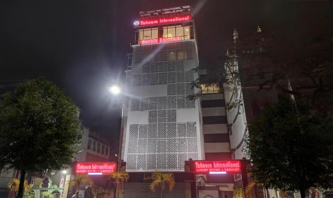 Treebo Premium Tahoora International Hotel Kolkata Exterior photo