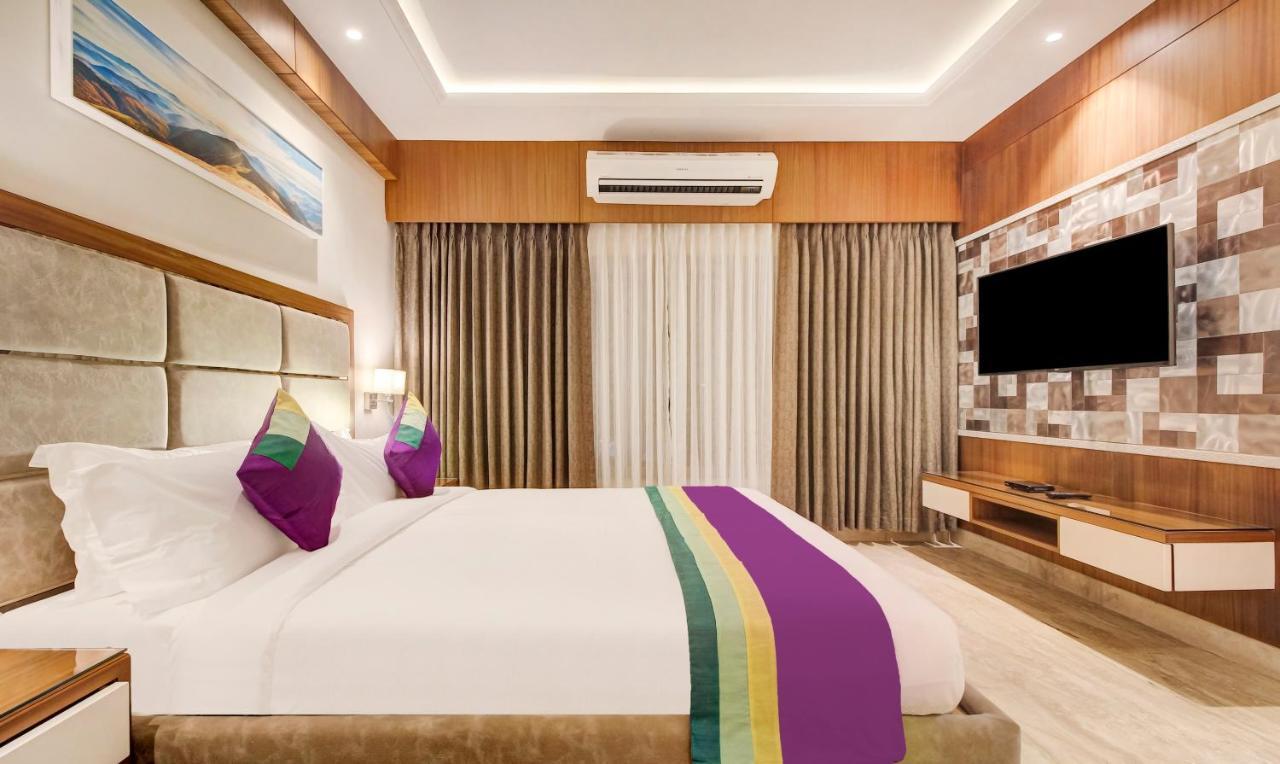 Treebo Premium Tahoora International Hotel Kolkata Exterior photo