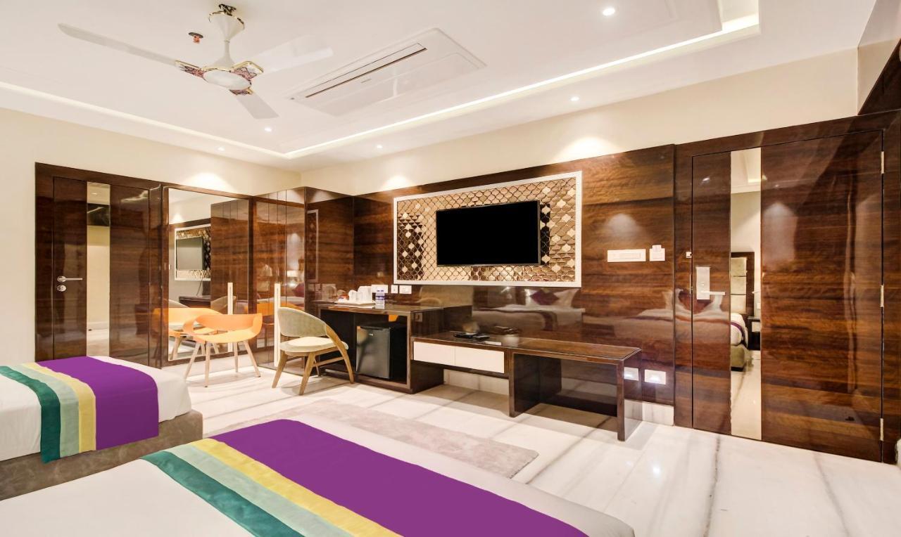 Treebo Premium Tahoora International Hotel Kolkata Exterior photo